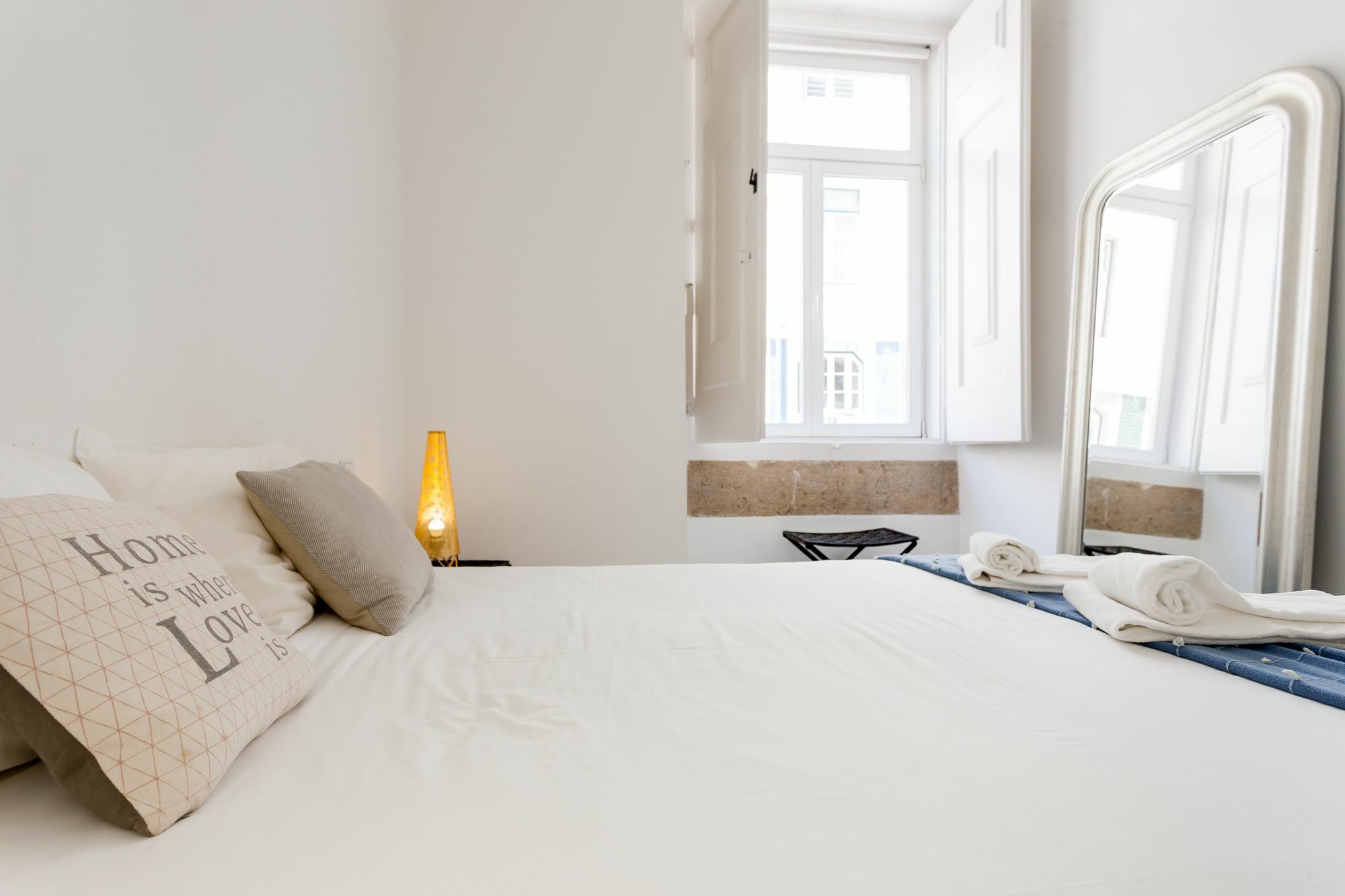 Baixa Tile Blue By Lu Holidays Apartment